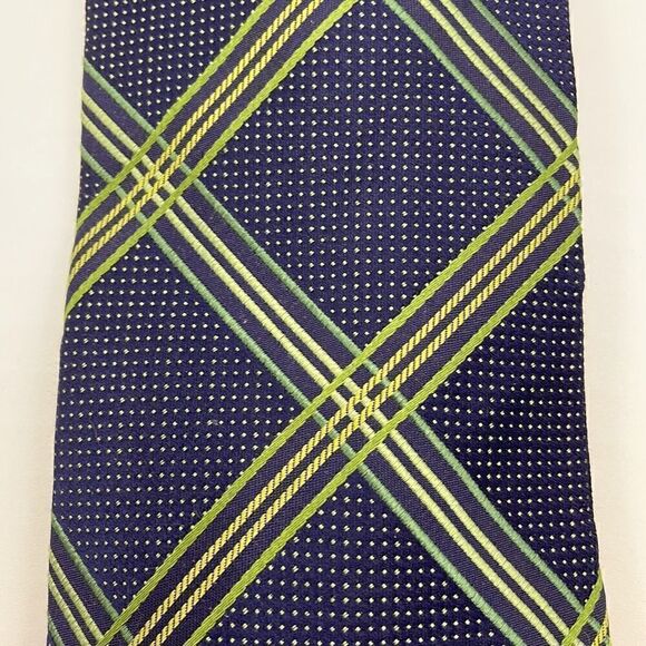 Navy blue and green 100% silk concepts by Claiborne necktie - Picture 2 of 5